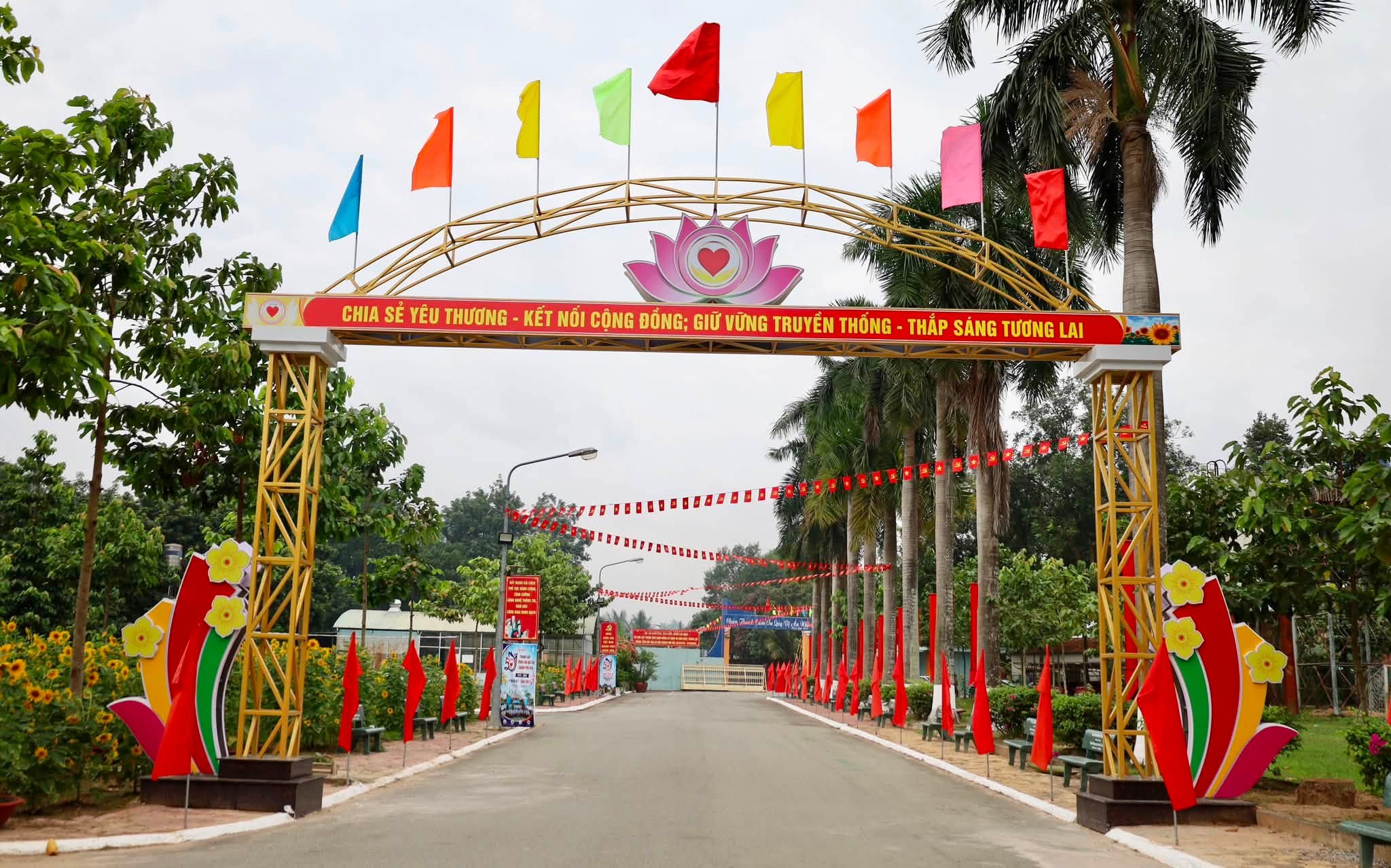 Trung tâm Chánh Phú Hòa kỷ niệm 50 năm thành lập
